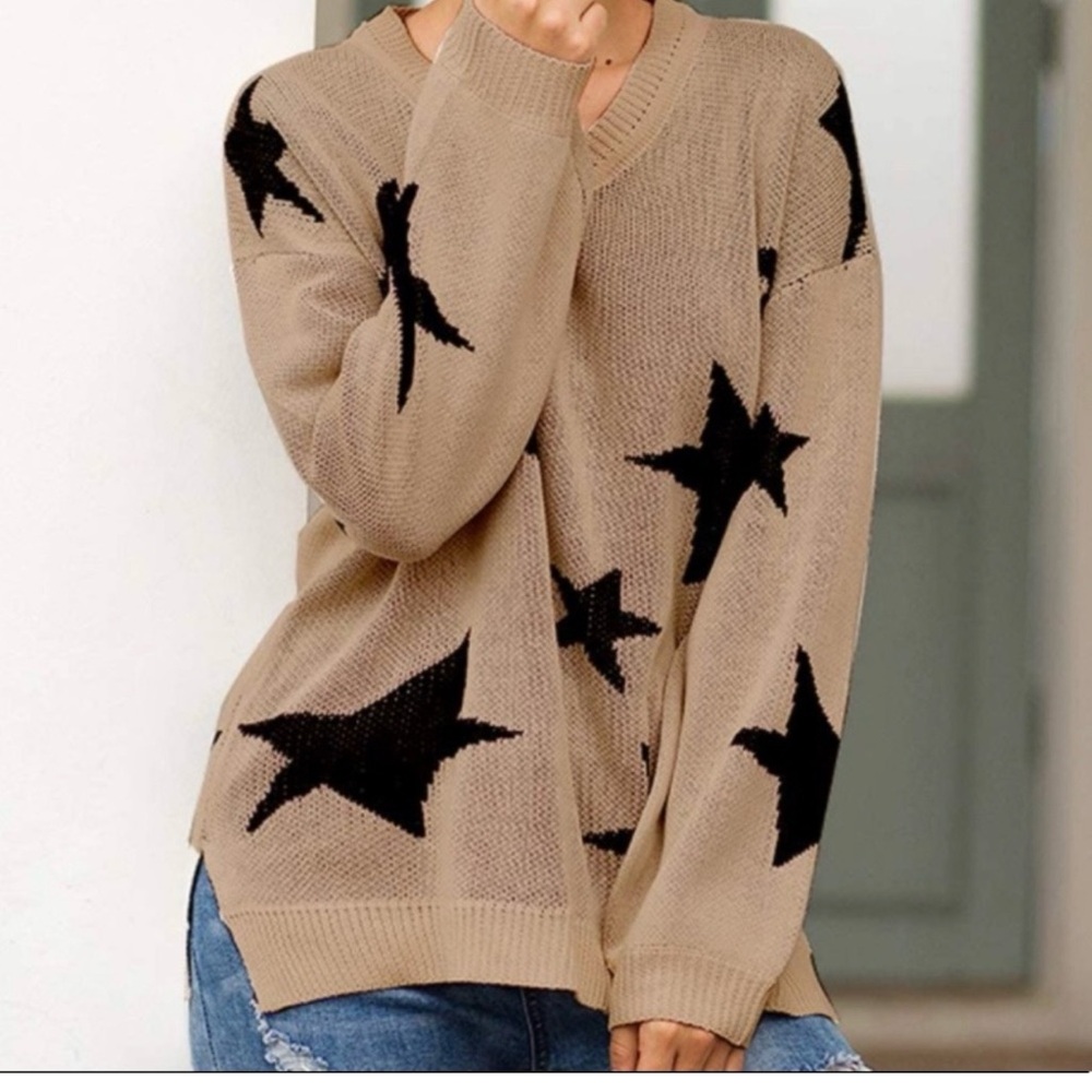 Vestidos V-Neck, Tan Sweater with Black Stars, Size L